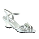 Dyeables Womens Cassie Silver Metallic Metalllic Sandals Prom and Evening Shoes